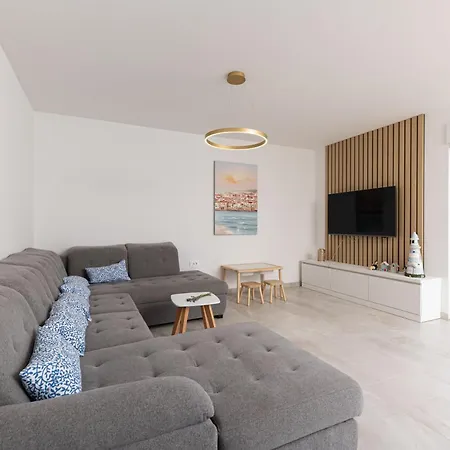 Adriatic Nest Трогир