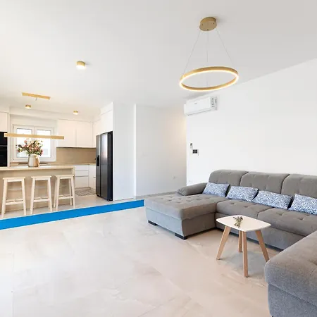 Adriatic Nest *